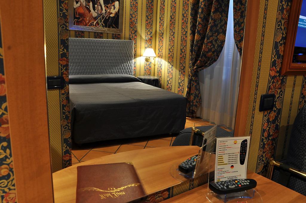 hotel image 12