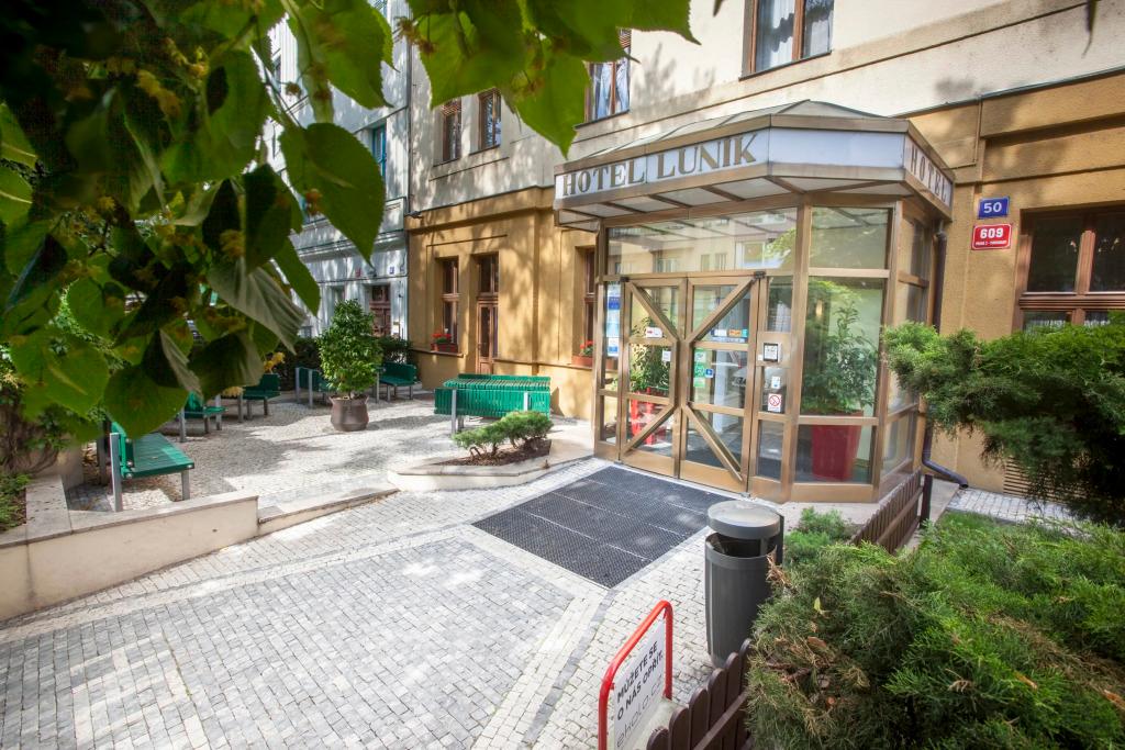 hotel