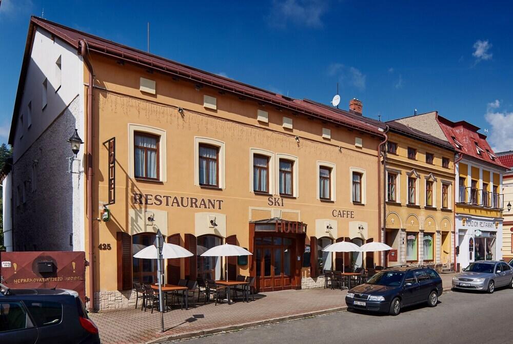 hotel image 12
