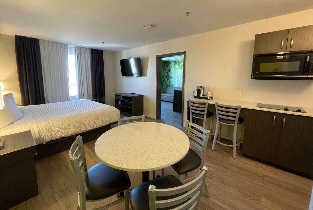 hotel image 16