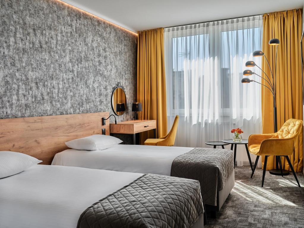 hotel image 10