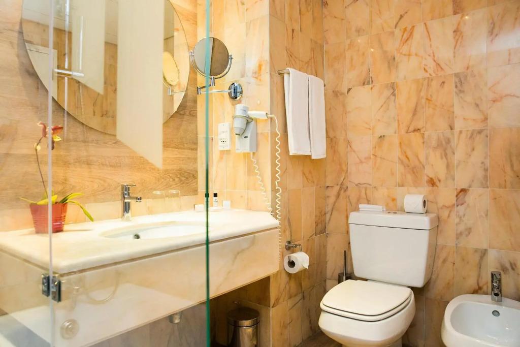 hotel image 16