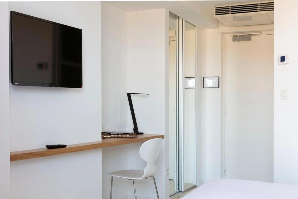 hotel image 16