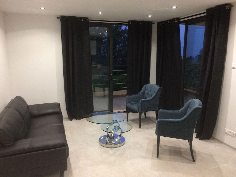 hotel image 12