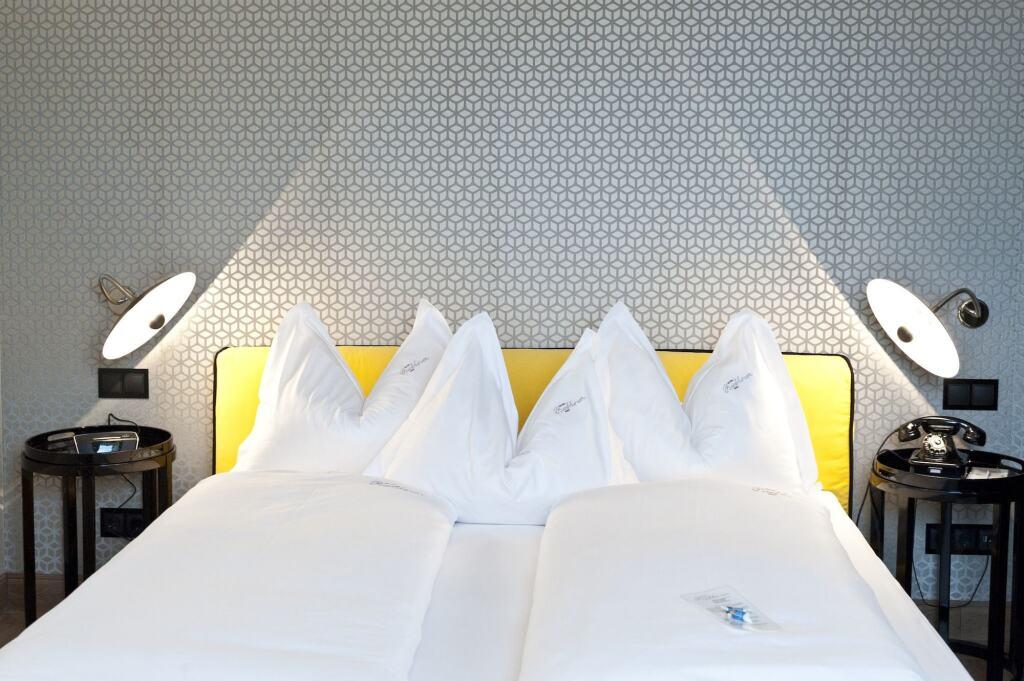 hotel image 13