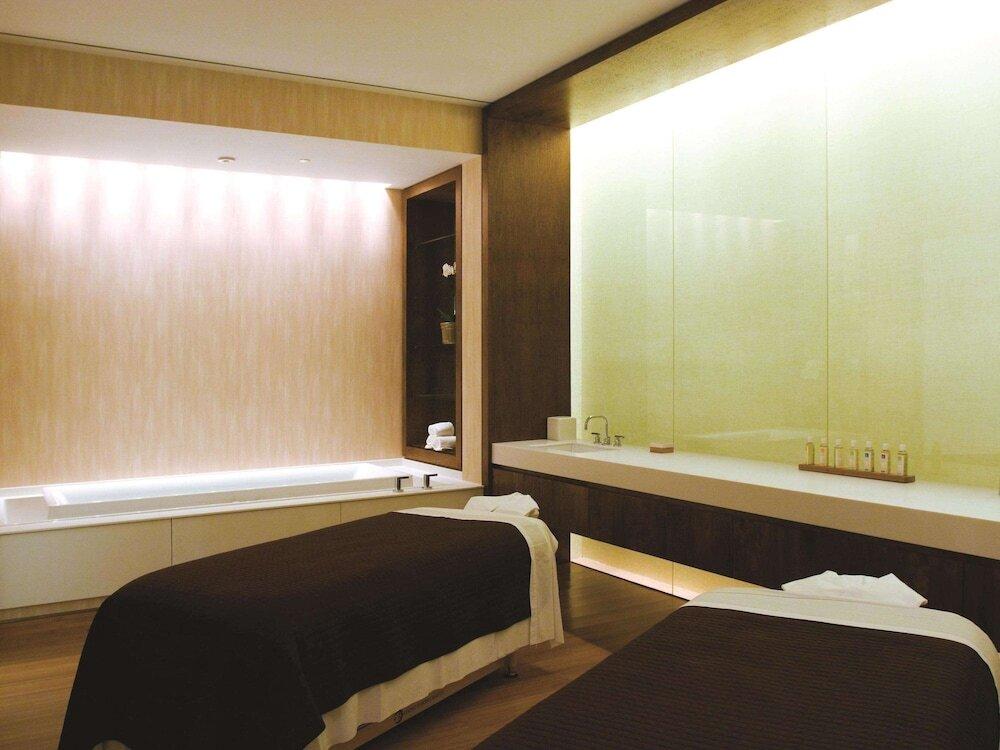 hotel image 743