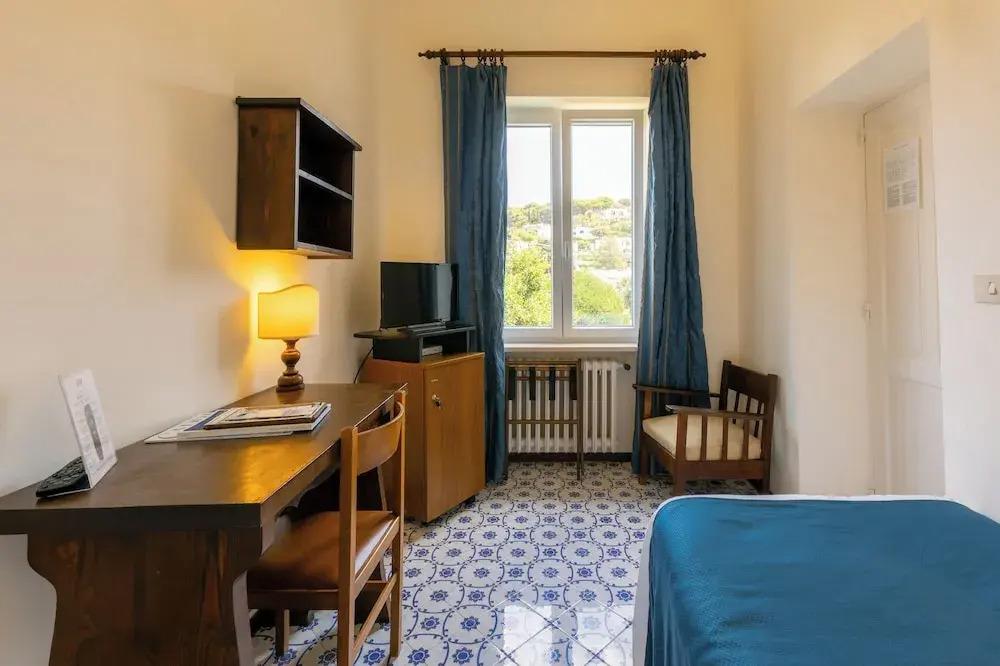 hotel image 11