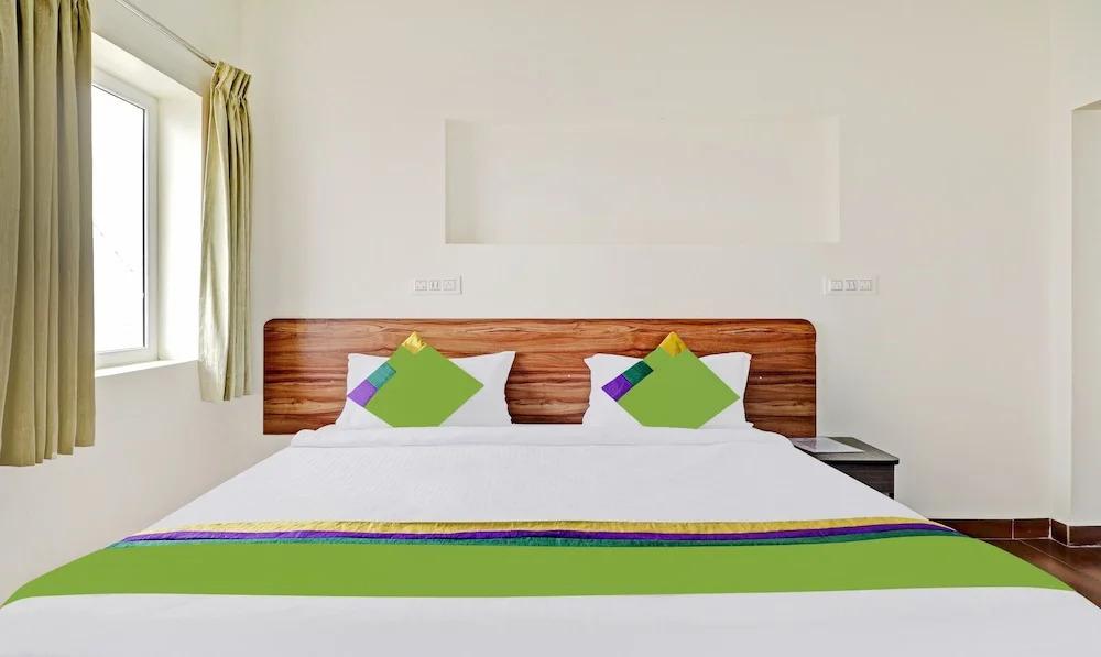 hotel image 12
