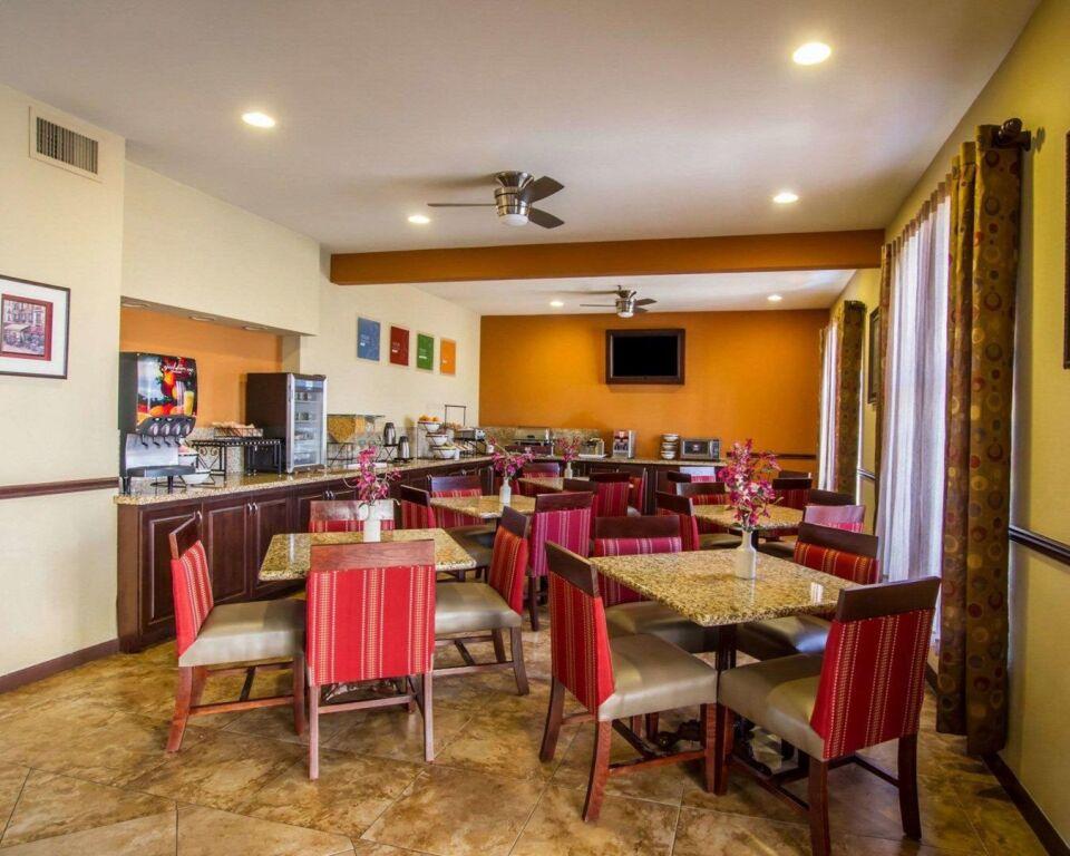 hotel image 13