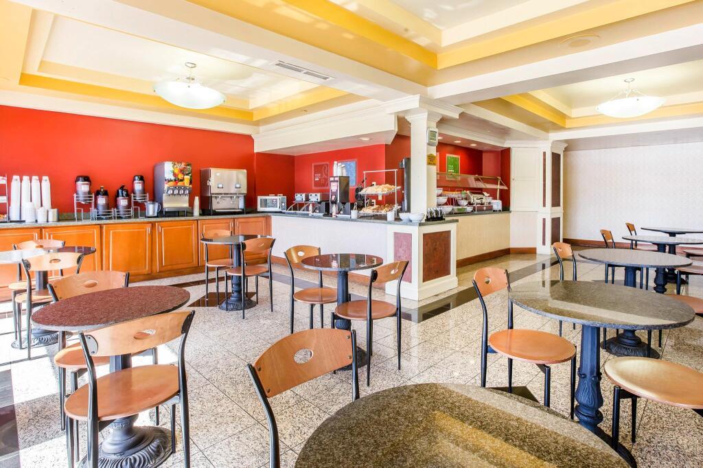 hotel image 11