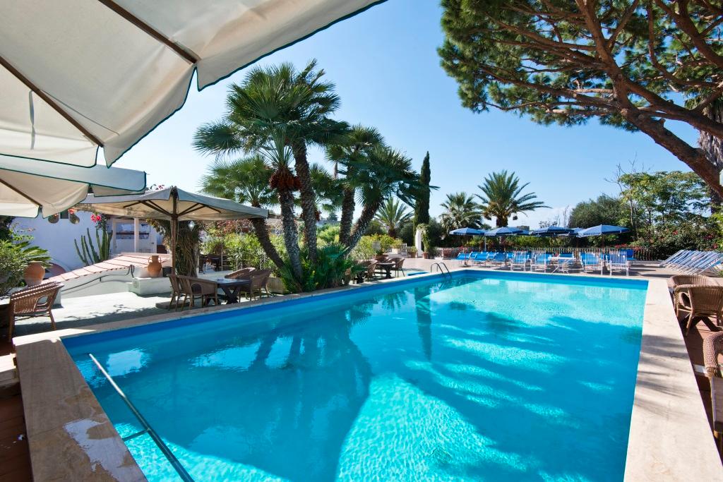 hotel image 10