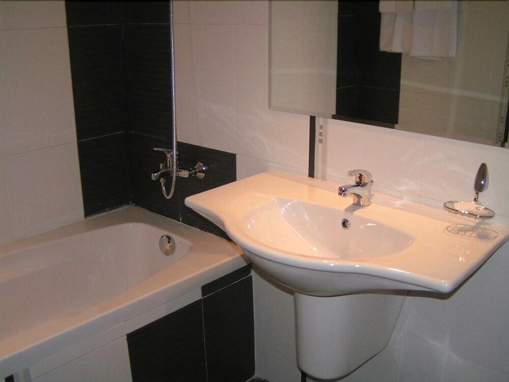 hotel image 13