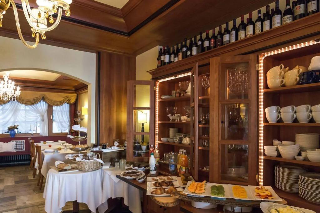 hotel image 9