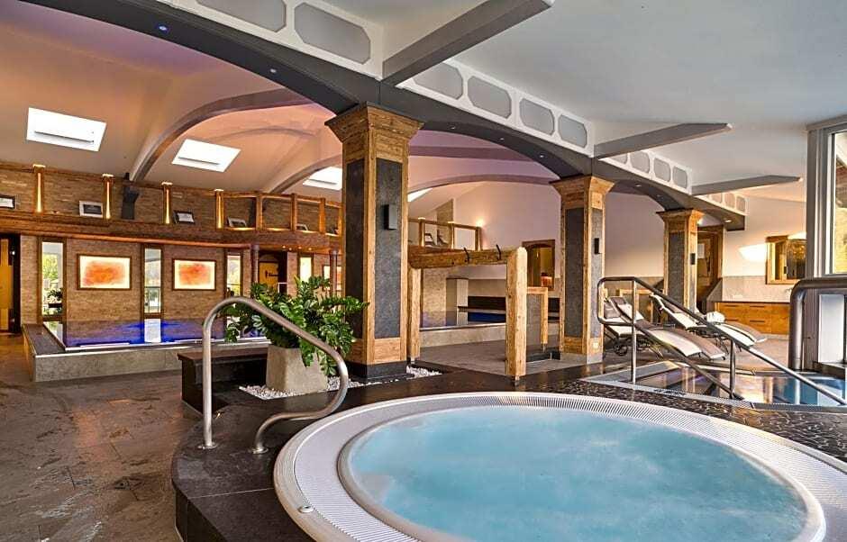 hotel image 12