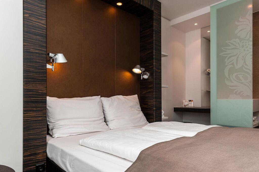 hotel image 9