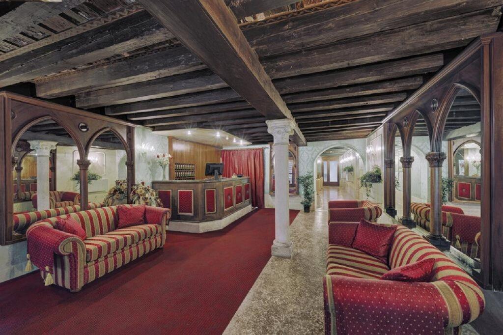 hotel image 16