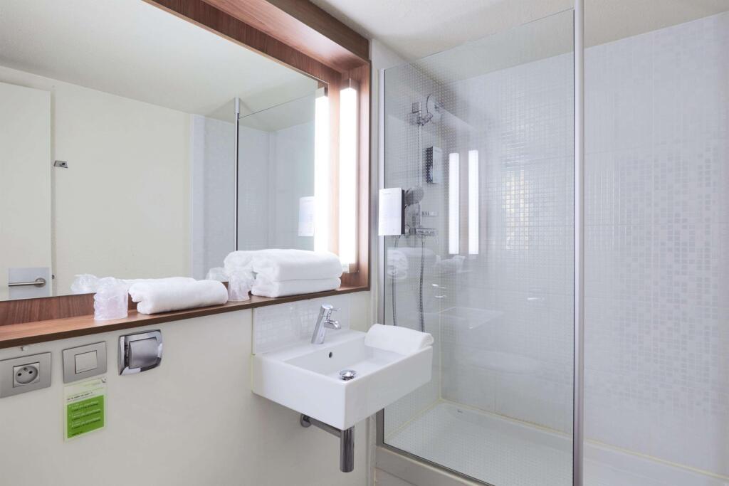 hotel image 16