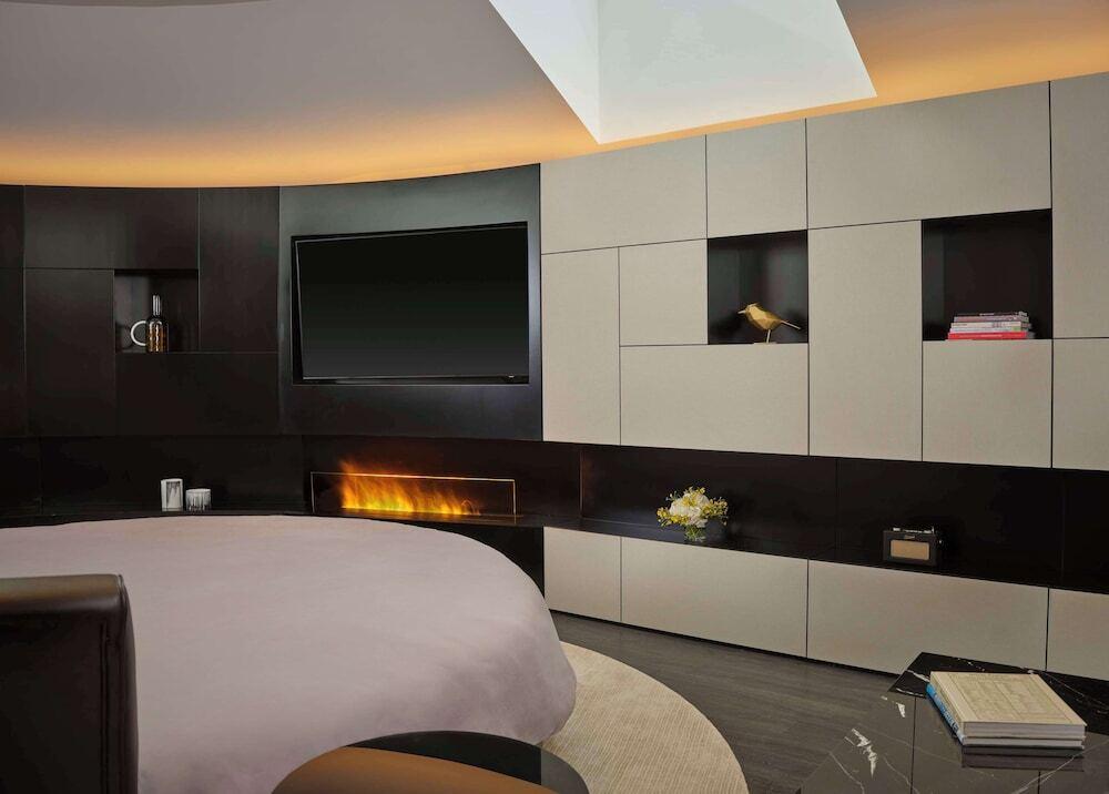 hotel image 16