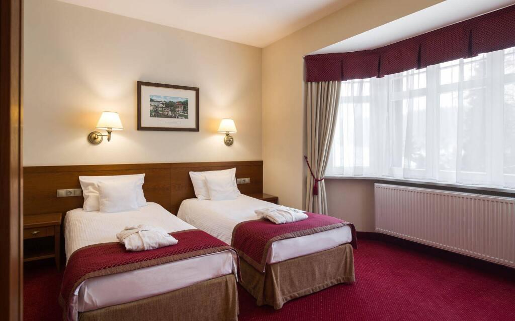 hotel image 9