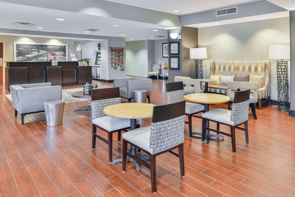 hotel image 10
