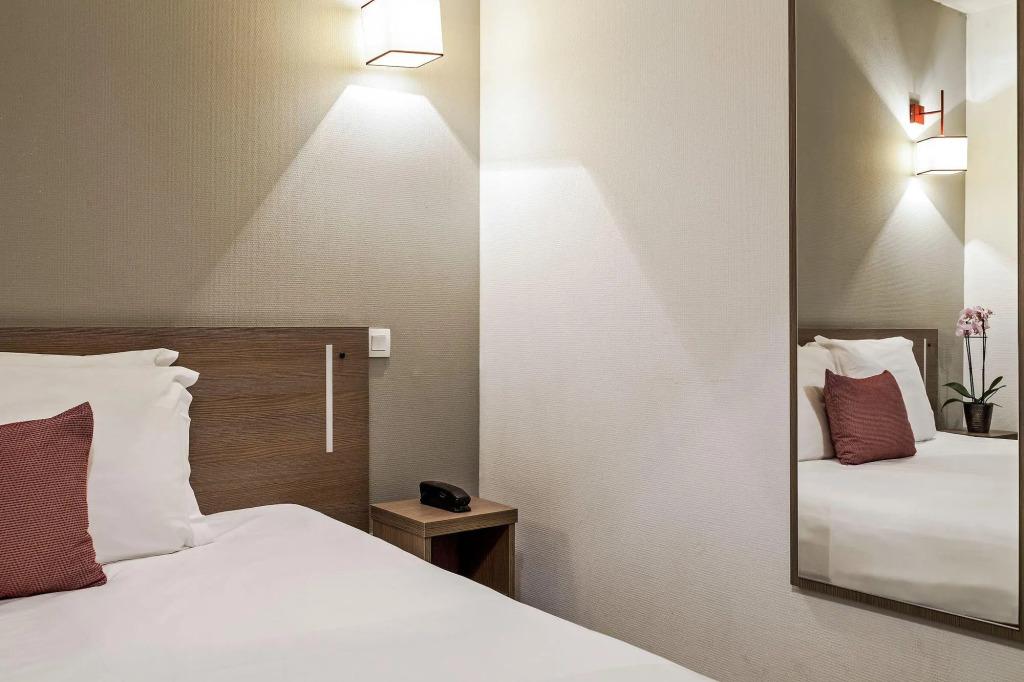 hotel image 16