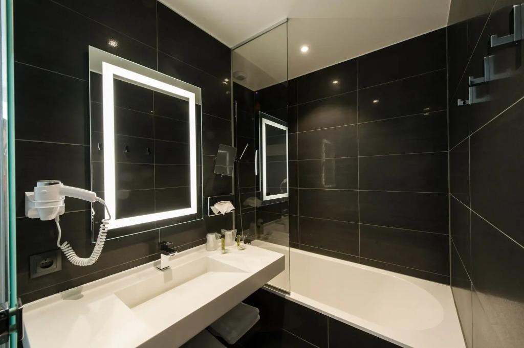 hotel image 13