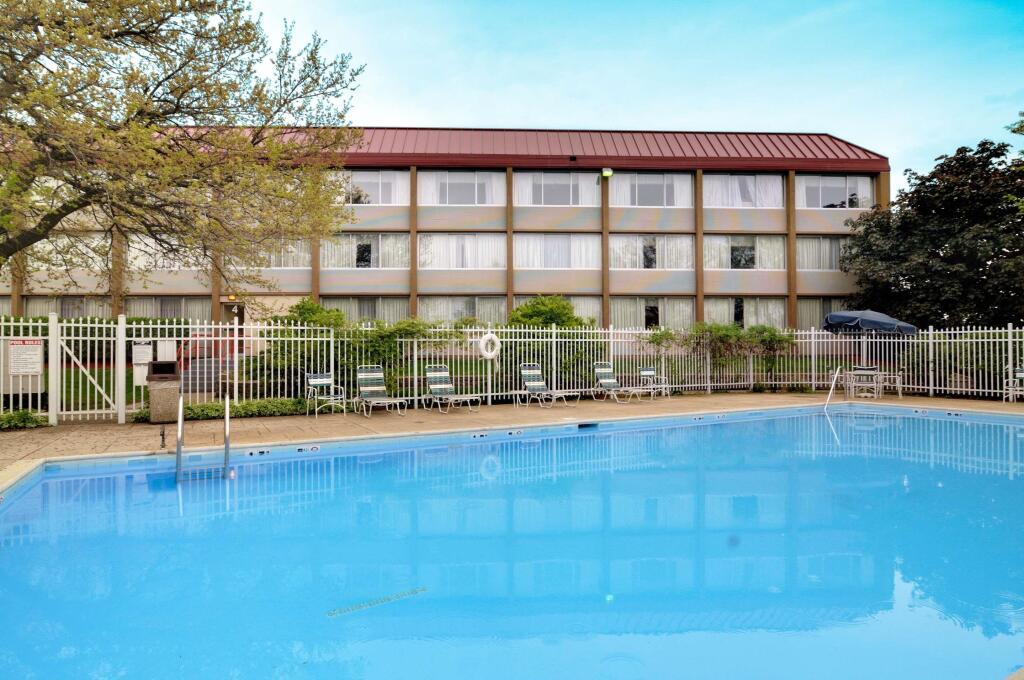 hotel image 9