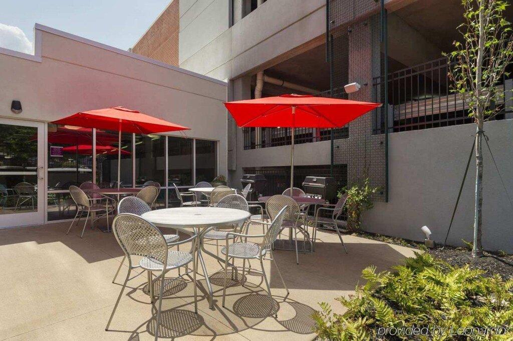 hotel image 10