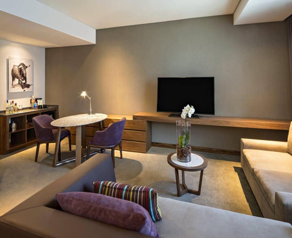 hotel image 12