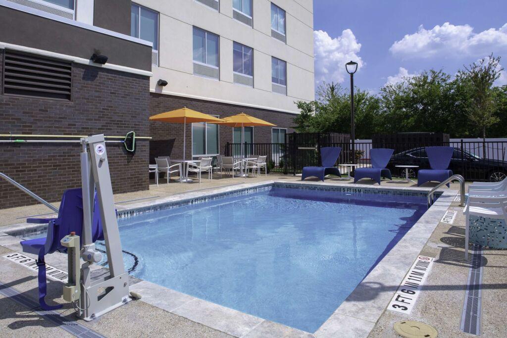 hotel image 11