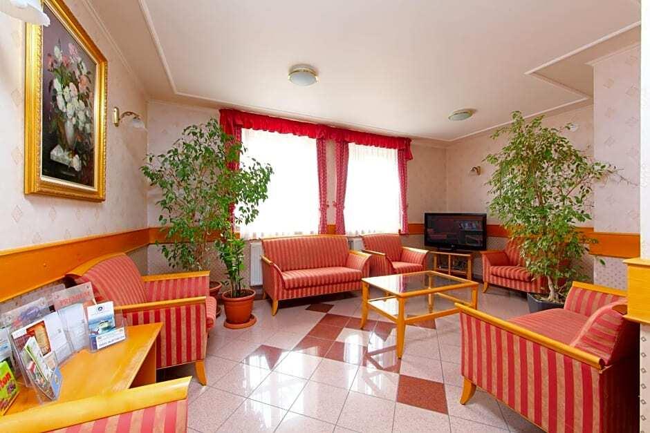 hotel image 10