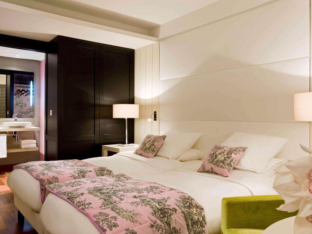 hotel image 13