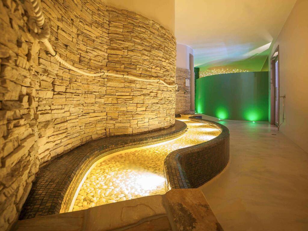 hotel image 35