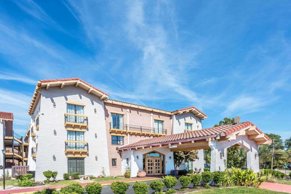 hotel image 8