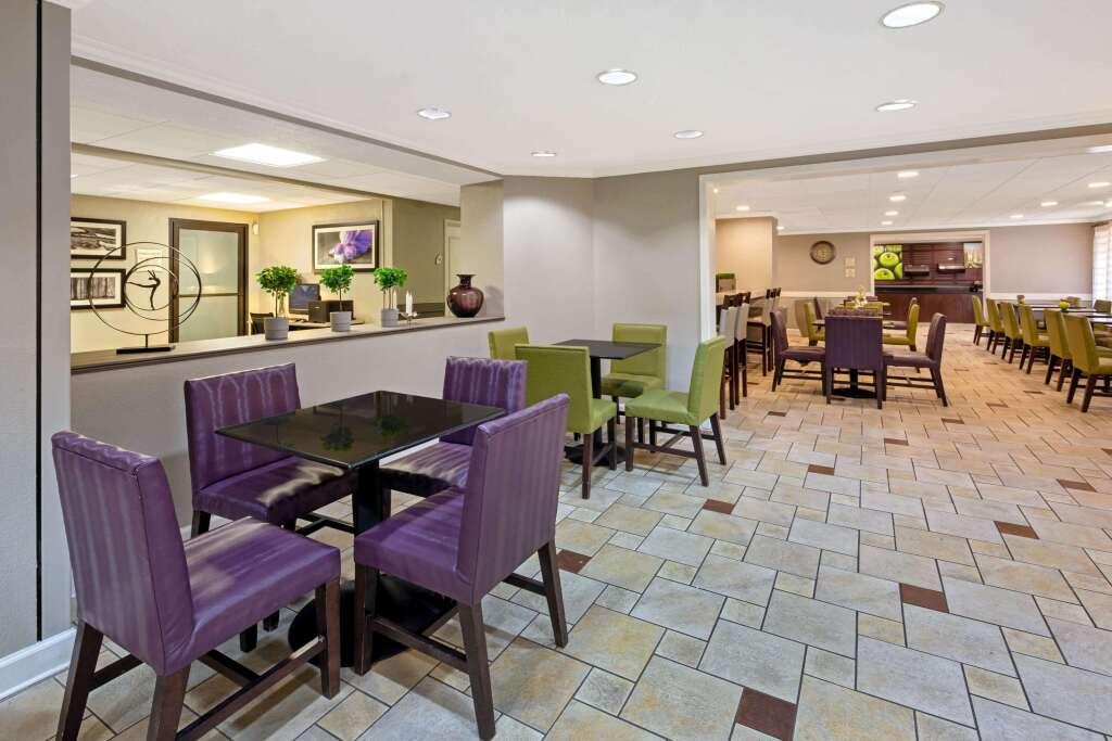 hotel image 16