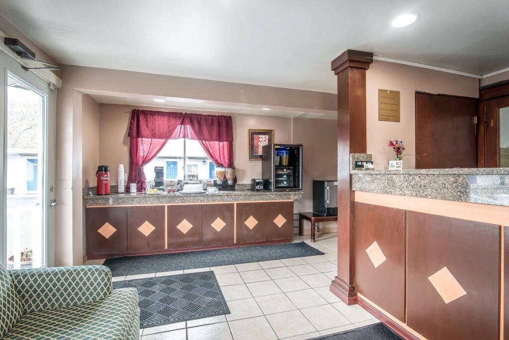 hotel image 11