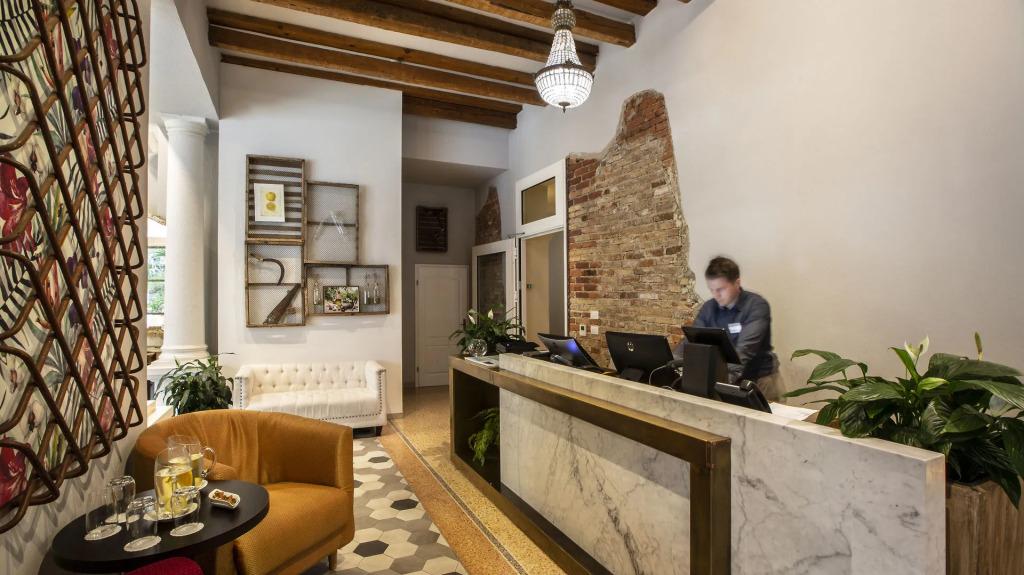 hotel image 7