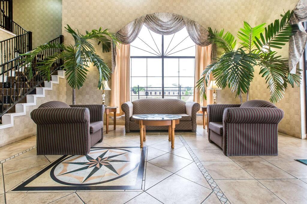 hotel image 16