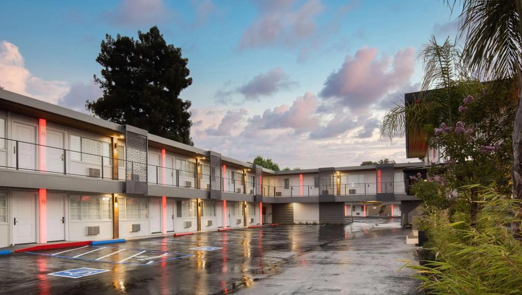 hotel