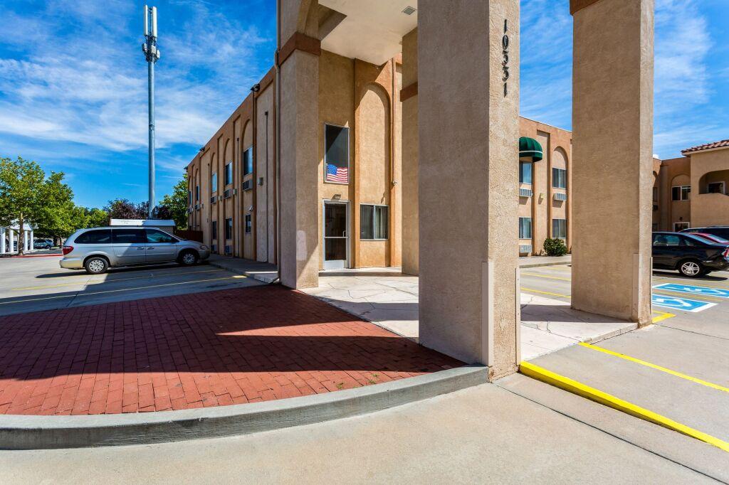 hotel image 16