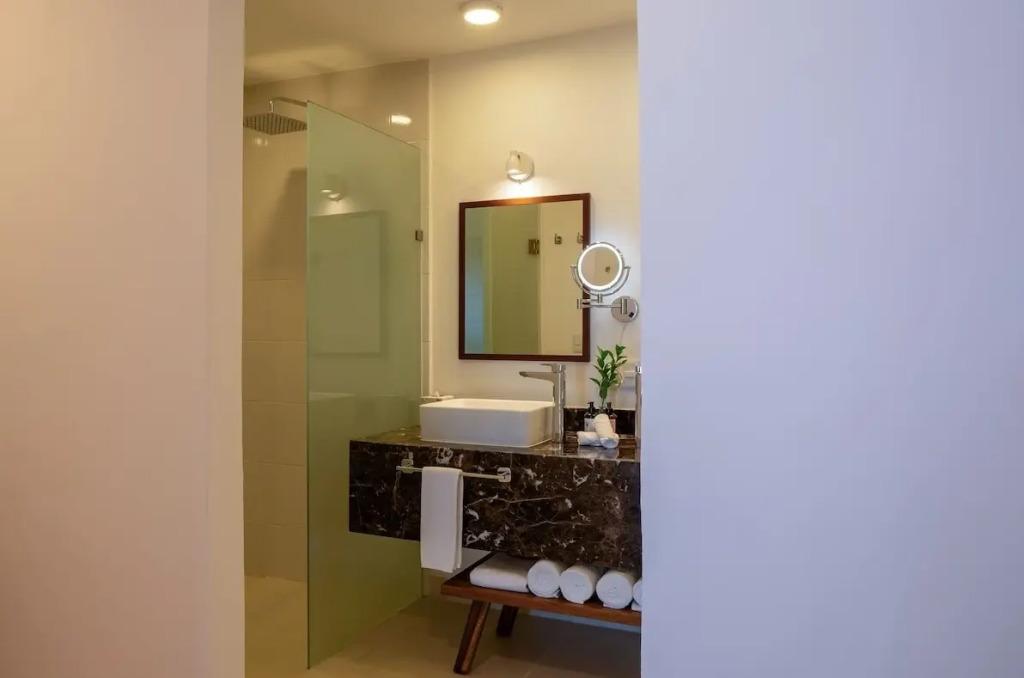 hotel image 16