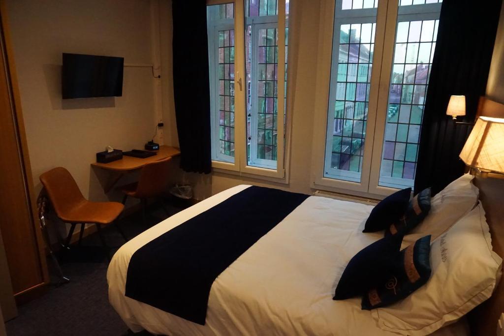 hotel image 6