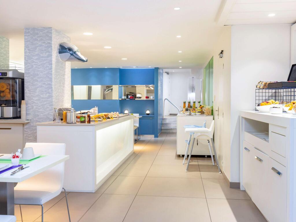 hotel image 12