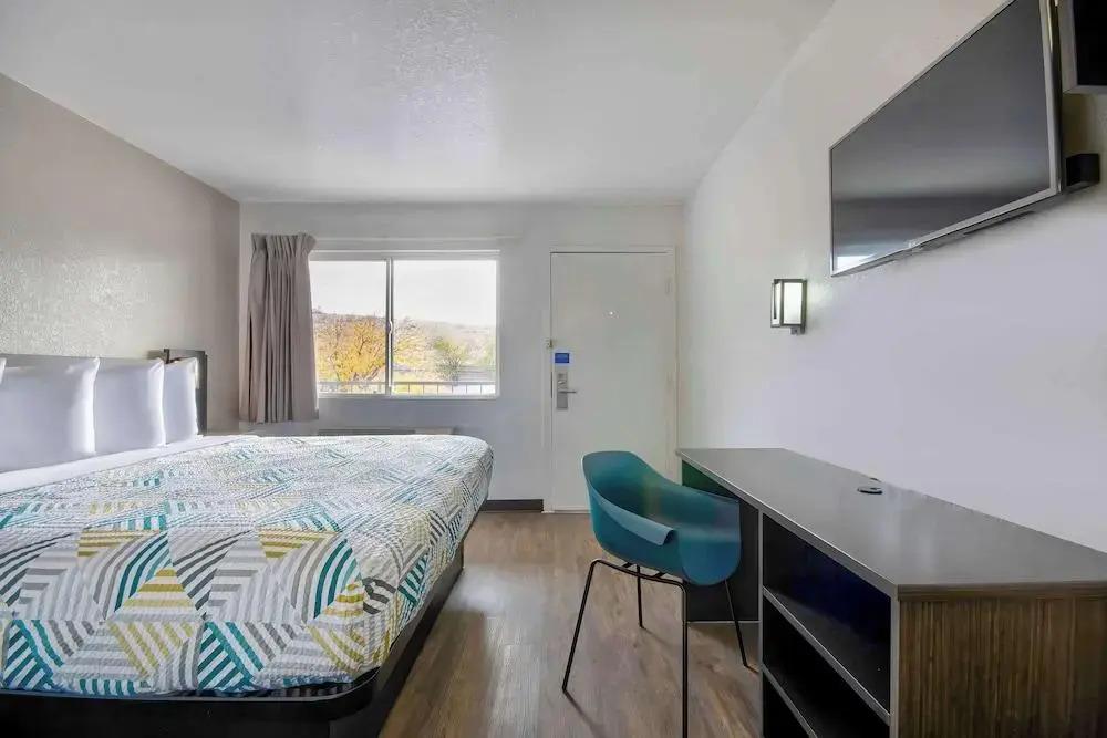 hotel image 13