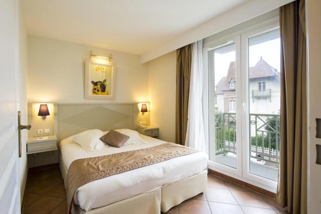 hotel image 13