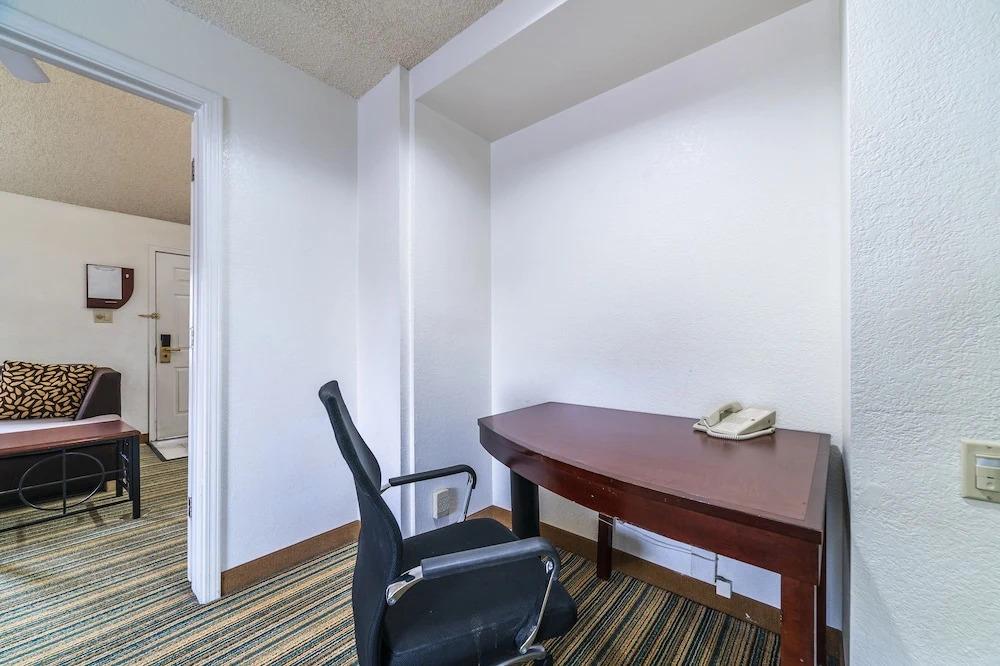 hotel image 8