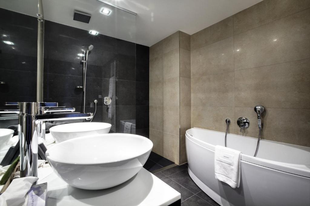 hotel image 48