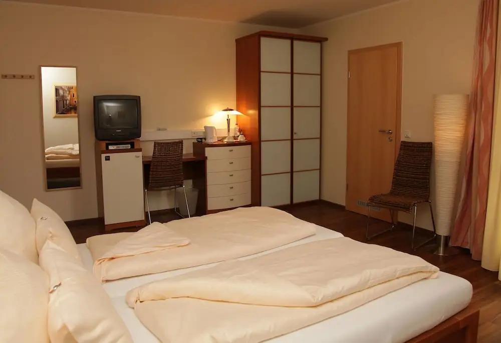 hotel image 8