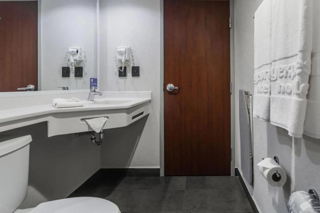 hotel image 8