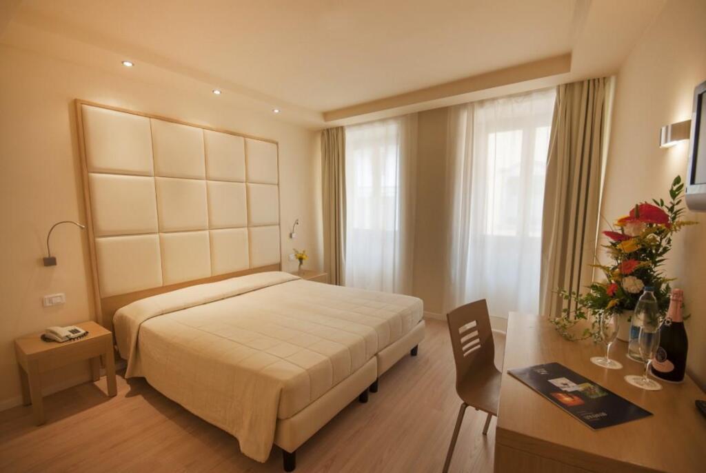 hotel image 13